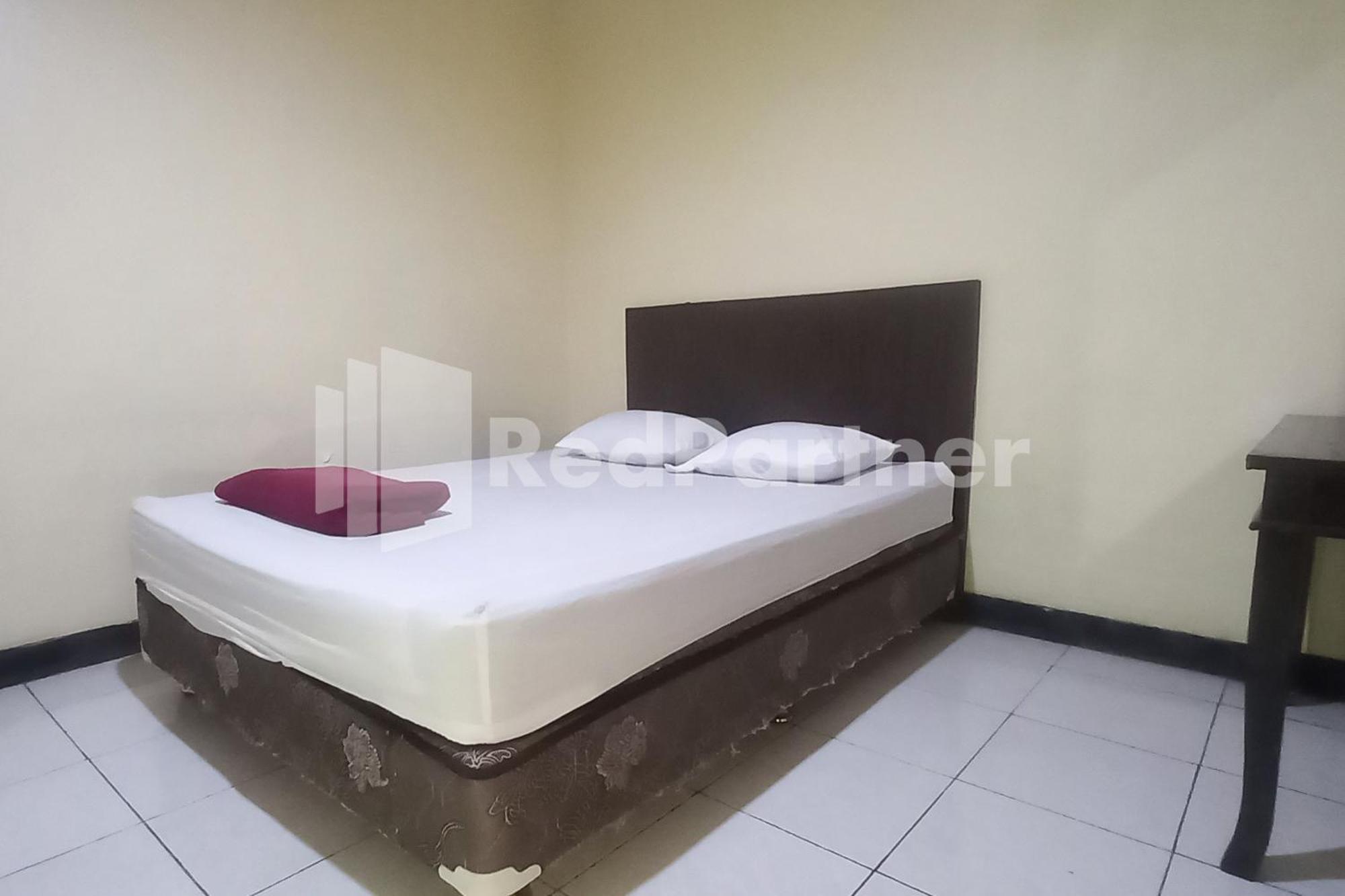 OYO 3956 Hotel Palem 2 Malang Buitenkant foto