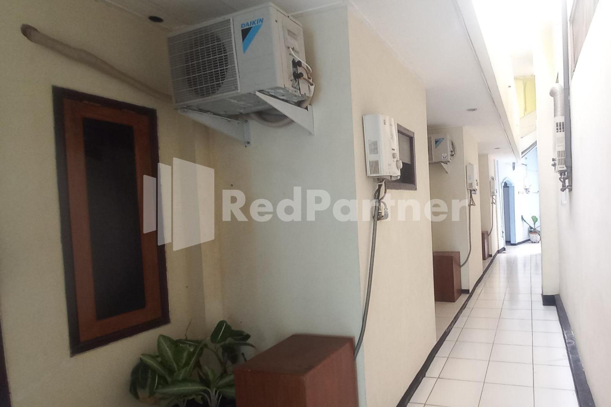 OYO 3956 Hotel Palem 2 Malang Buitenkant foto